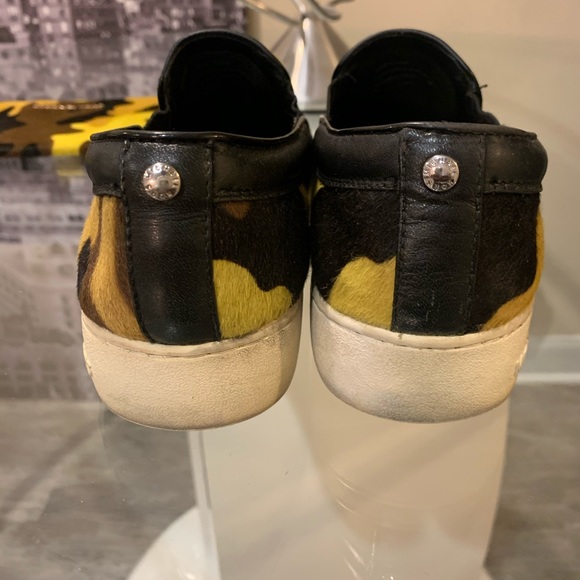 Michael Kors Sneakers - Picture 3 of 3